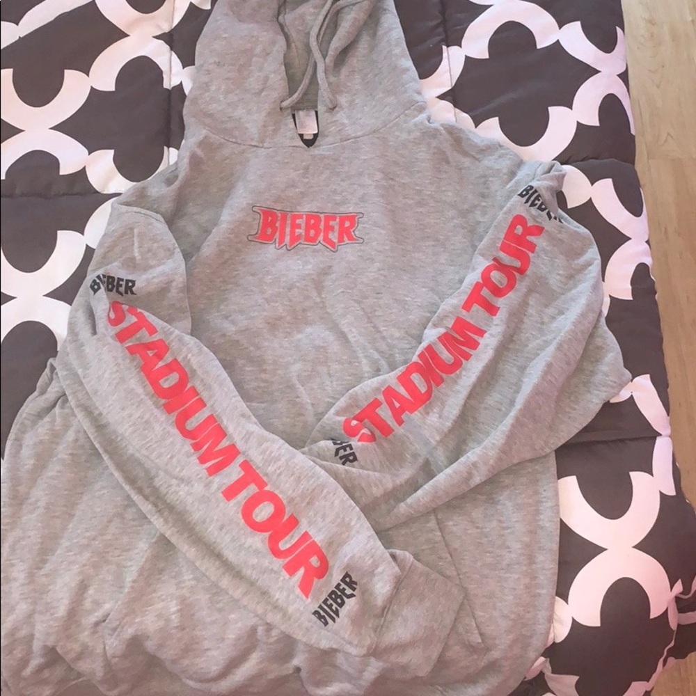 Just Bieber’s purpose tour merchandise
